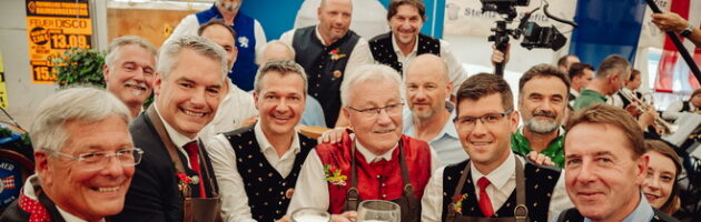 Eröffnung des Wiesenmarktes 2024 und Bieranstich im großen Stefitz-Festzelt