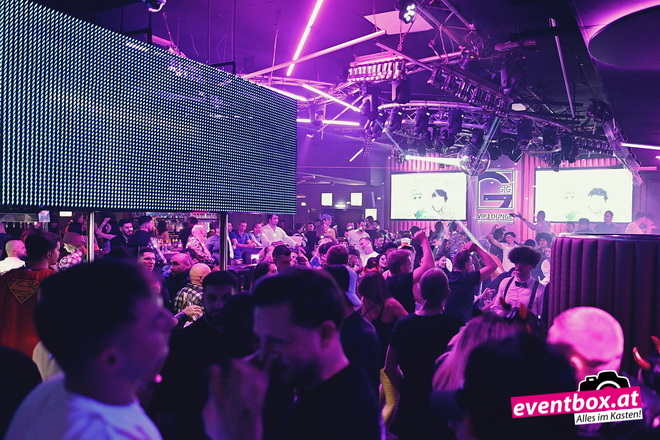 Foto aus dem Album „Superheldenparty“