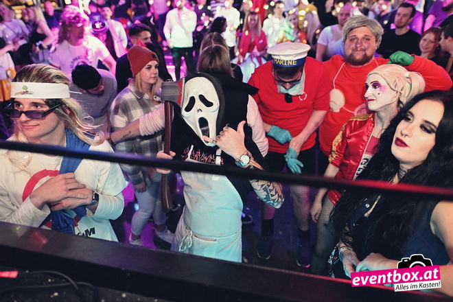 Foto aus dem Album „Superheldenparty“