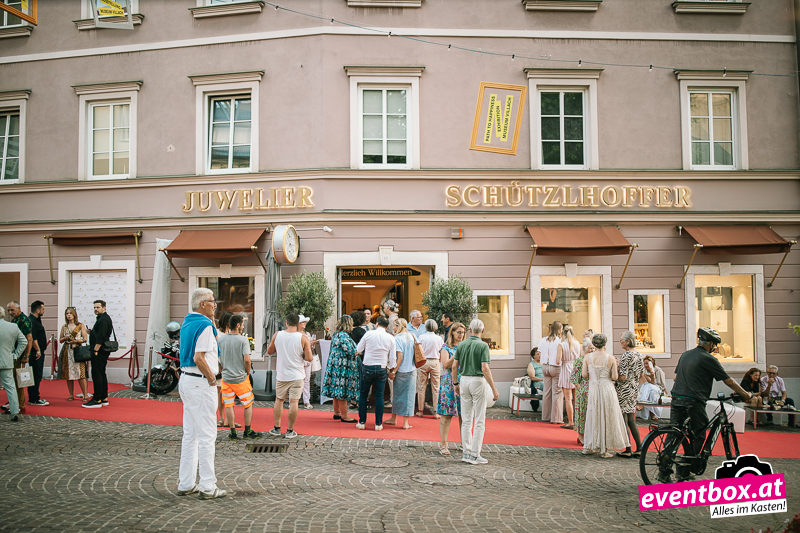 Foto aus dem Album „75 Jahre Juwelier Schützlhoffer in Villach“