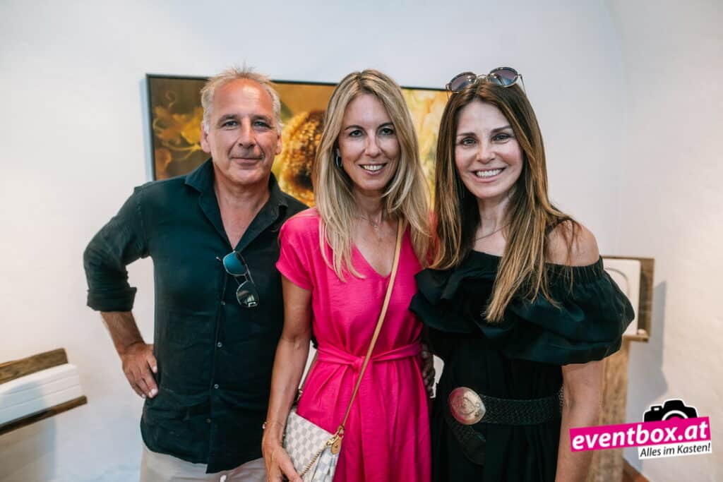 Foto aus dem Album „Vernissage „ANSICHTEN“ im Stift Eberndorf mit Elisabeth Neuscheller“
