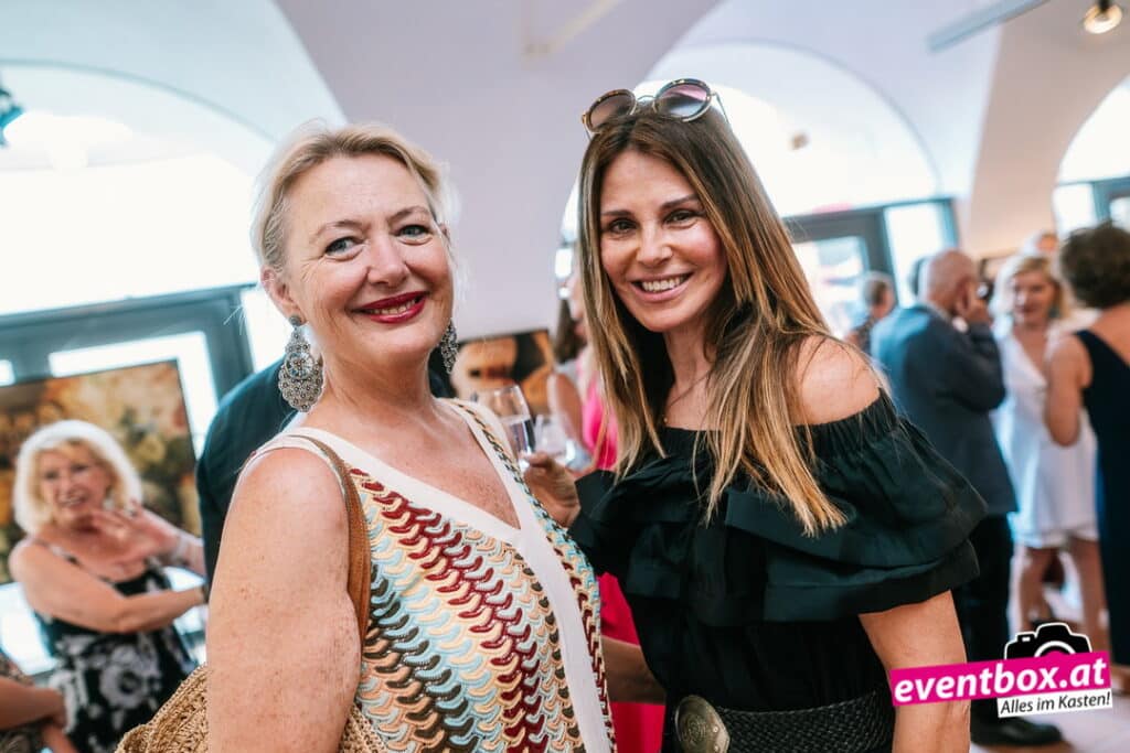 Foto aus dem Album „Vernissage „ANSICHTEN“ im Stift Eberndorf mit Elisabeth Neuscheller“