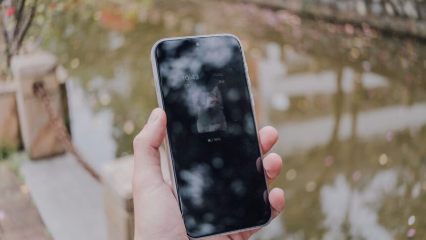 Beitragsbild zu: Für den Daumen gebaut: Warum Mobile-First heute vor Desktop-First kommt