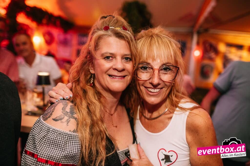 Foto aus dem Album „Breznik-Zelt am Bleiburger Wiesenmarkt 2026 – MEETU live“