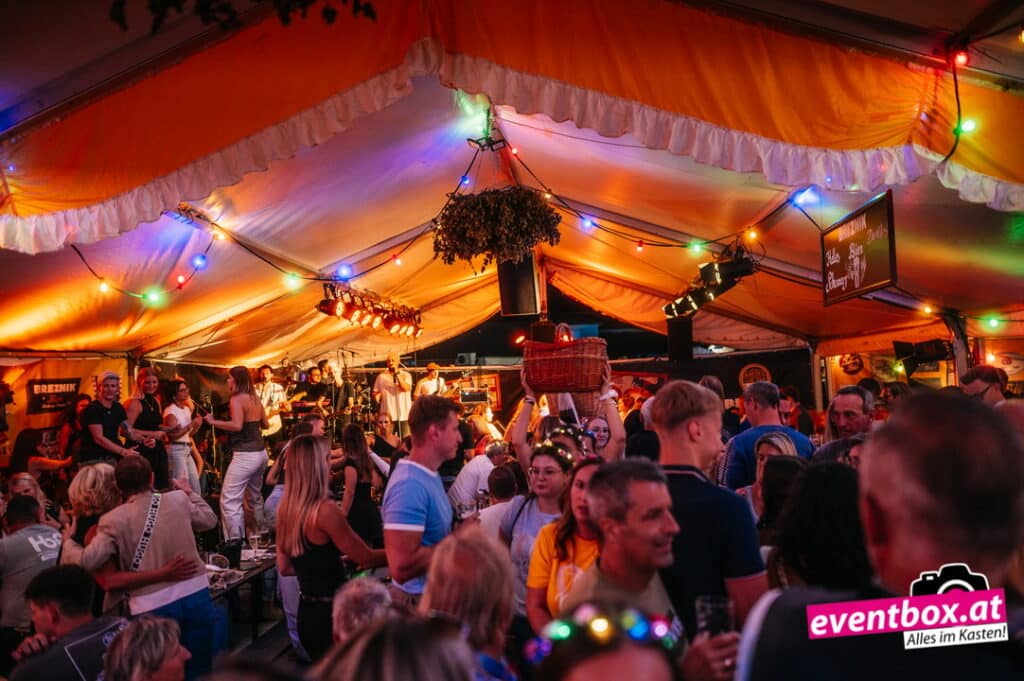 Foto aus dem Album „Breznik-Zelt am Bleiburger Wiesenmarkt 2026 – MEETU live“