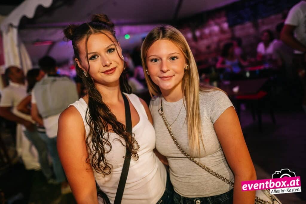Foto aus dem Album „Gary Poppins live im Schlosscafé Wiesnzelt – Bleiburger Wiesenmarkt 2026“