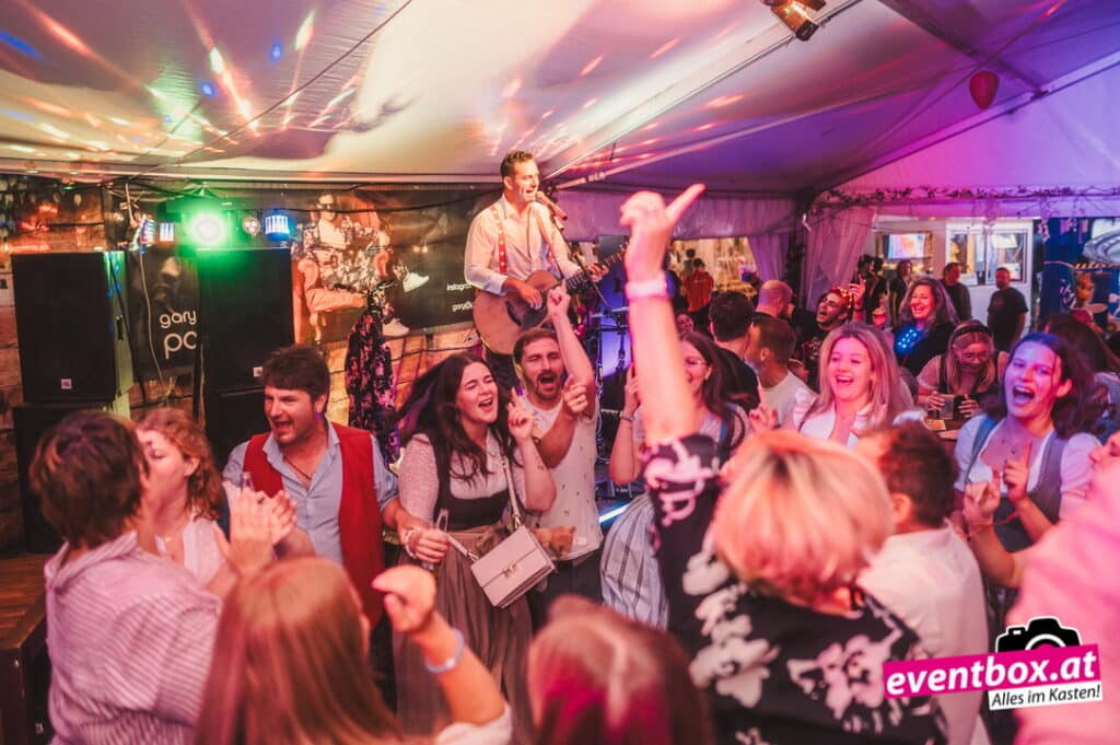 Foto aus dem Album „Gary Poppins live im Schlosscafé Wiesnzelt – Bleiburger Wiesenmarkt 2026“