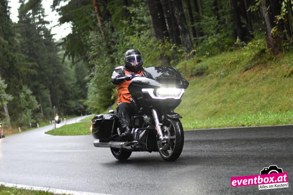 Foto aus dem Album „Harley-Treffen 2026 – Regen & Bikes“