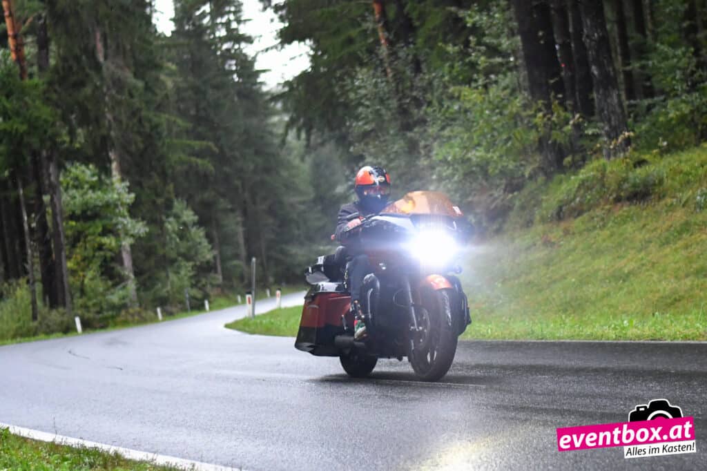 Foto aus dem Album „Harley-Treffen 2026 – Regen & Bikes“