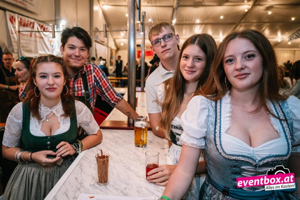 Foto aus dem Album „Krumpendorfer Oktoberfest 2026 – Bieranstich & Die Fürsten“