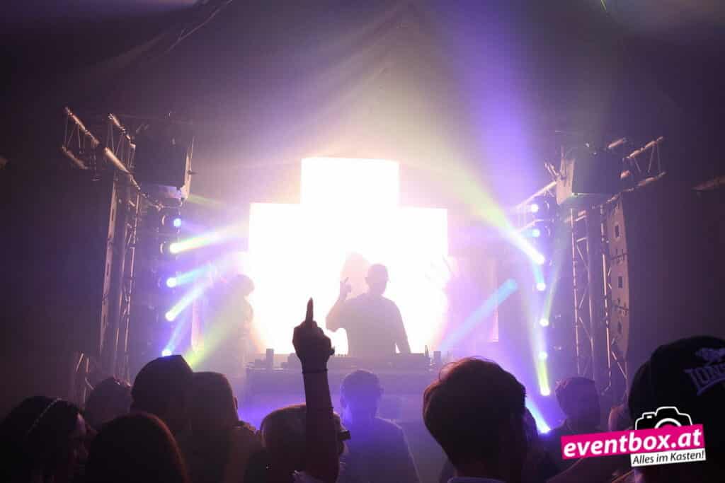 Foto aus dem Album „St. Veiter Wiesenmarkt 2026 – Party & Fahrgeschäfte am Samstag“