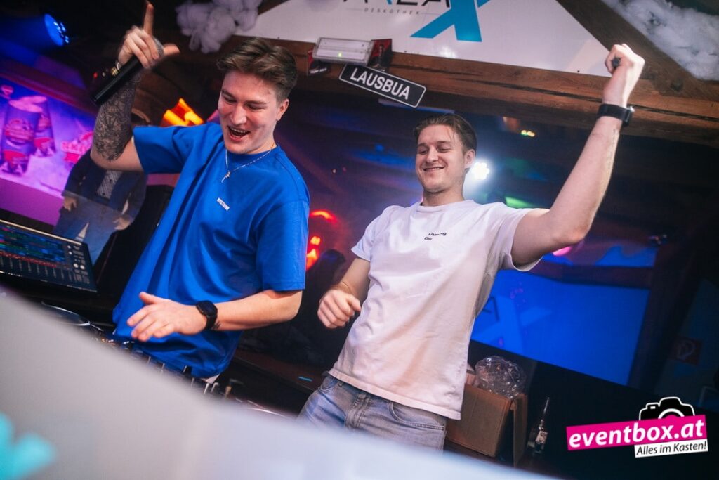 Künstler: DJ Pagix & Dr. Hendrix