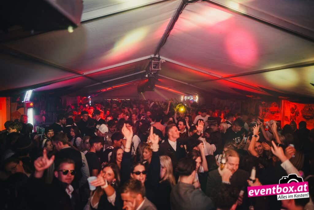 Foto aus dem Album „Havana Partyzelt – St. Veiter Wiesenmarkt 2026“