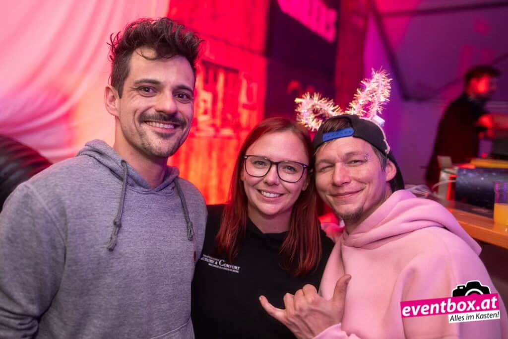 Foto aus dem Album „Wiesenfrequenz 2026 im 20’s Cheers am Kolomonimarkt“
